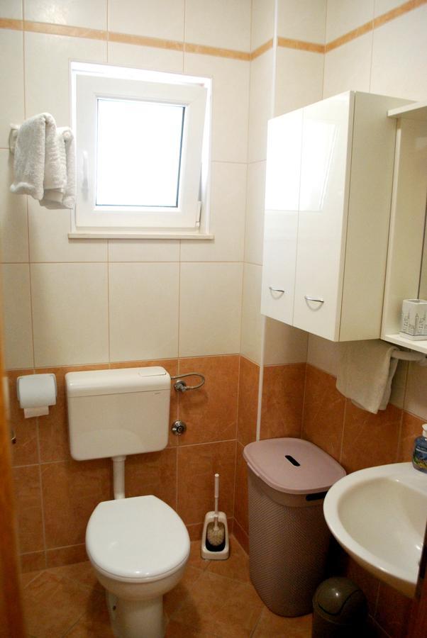 Apartment Dalmatia Makarska Exteriör bild