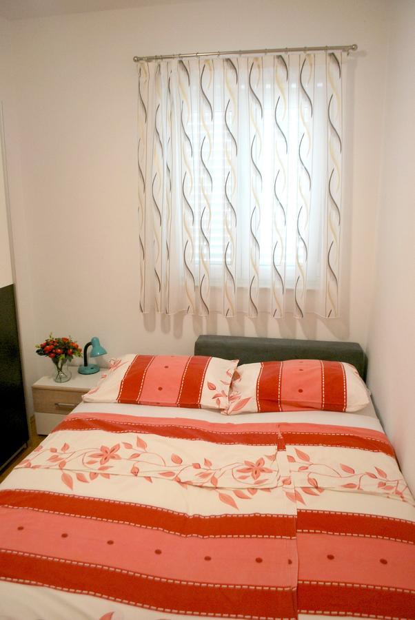 Apartment Dalmatia Makarska Exteriör bild