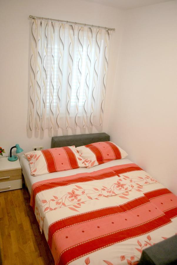 Apartment Dalmatia Makarska Exteriör bild